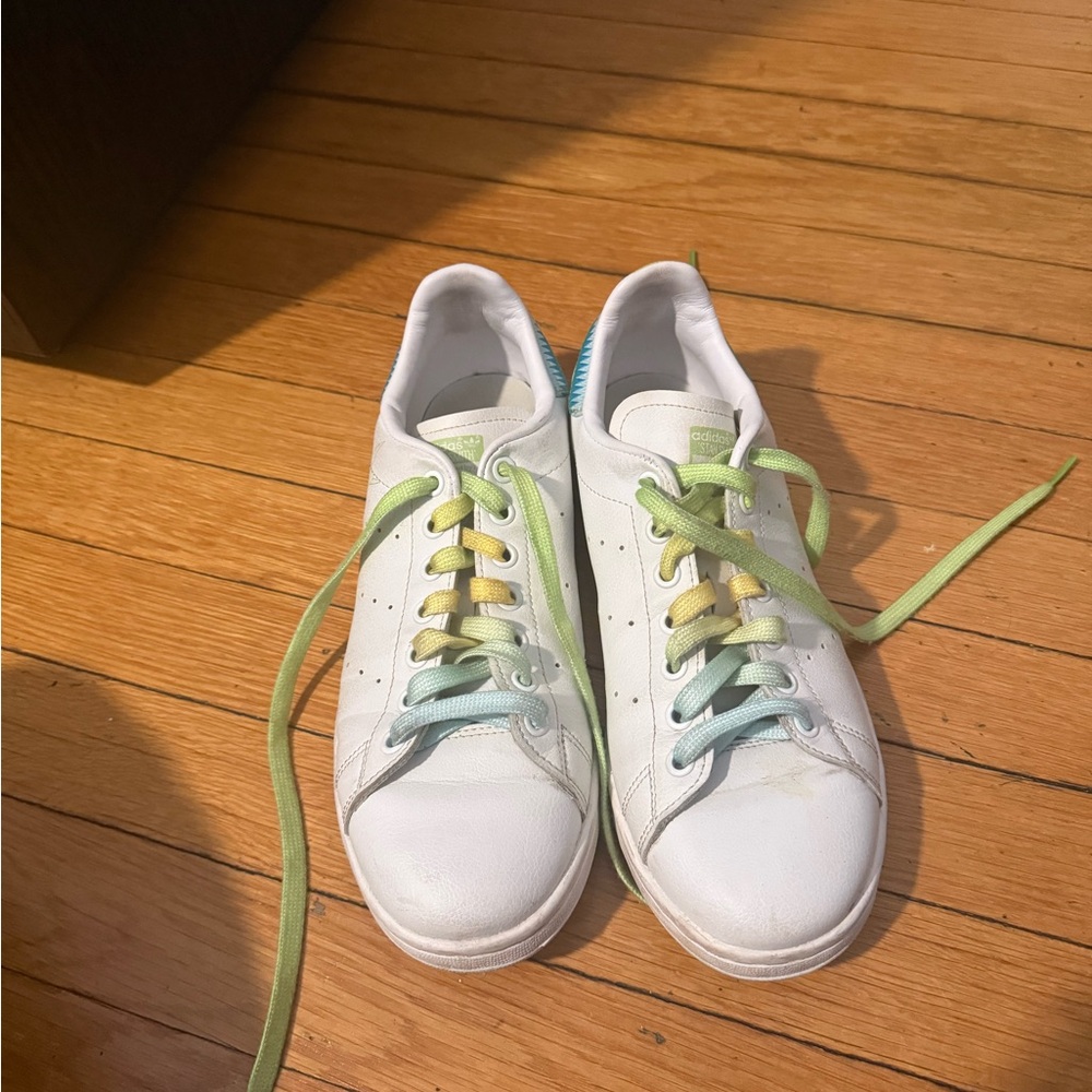 White Sneakers with Green and Blue Accents